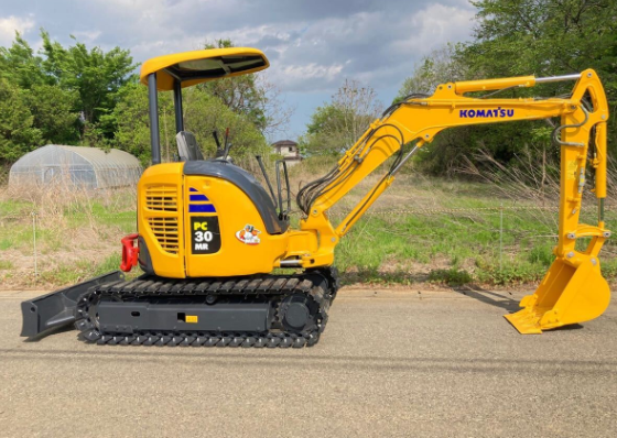 KOMATSU PC30MR-2 
