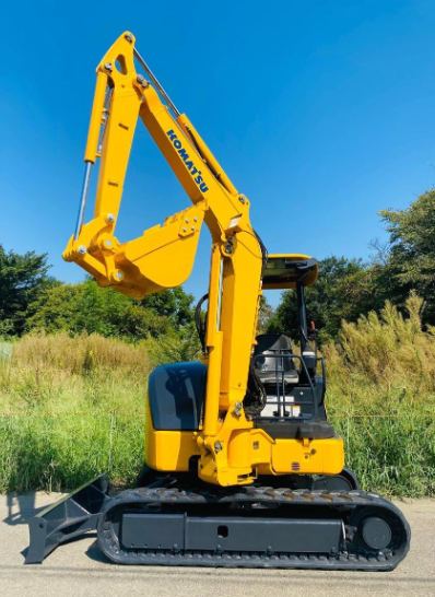 KOMATSU PC40MR-3