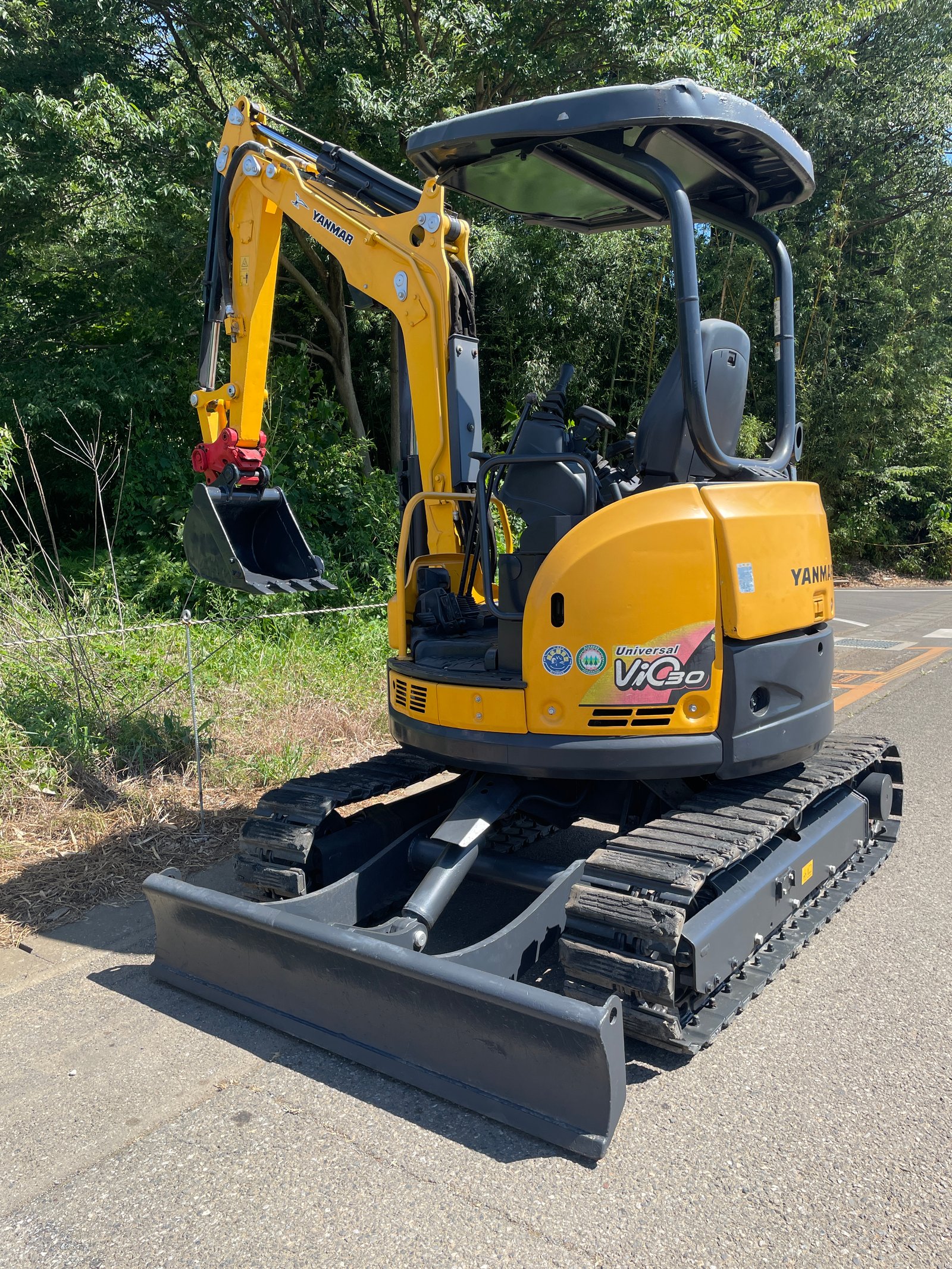 YANMAR VIO30-5